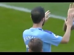 Citizens give a HARDCORE SPANKING to Red Moose on Football Pitch