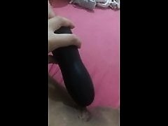 yarraksizliktan kudurmus - horny turkish teen tries dildo