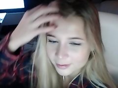 russian cam model momiamhere dancingand stripping