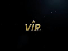 Vipissy - Distracting With Piss - Pissing Pornstars