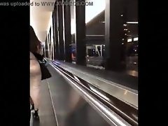 Voyeur - Fat ass PAWG waiting for her flight